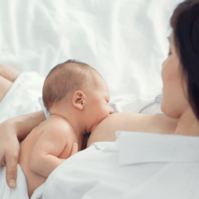 9 Simple Breastfeeding Tips For Newborns (To Help Mom)
